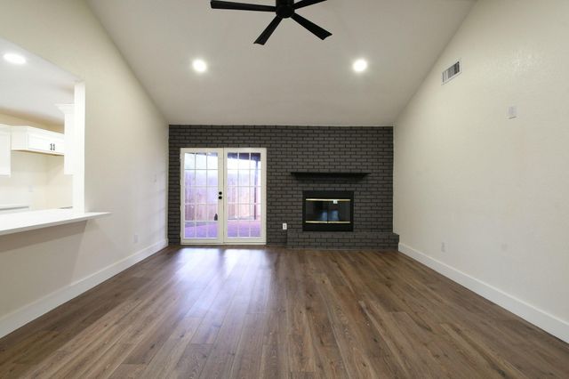 1219 Pecan Glen Drive, Missouri City, TX 77489