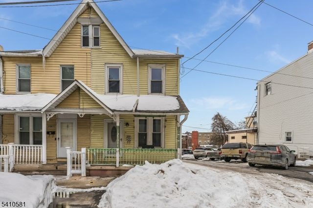 12 Brainard St, Phillipsburg Town, NJ 08865