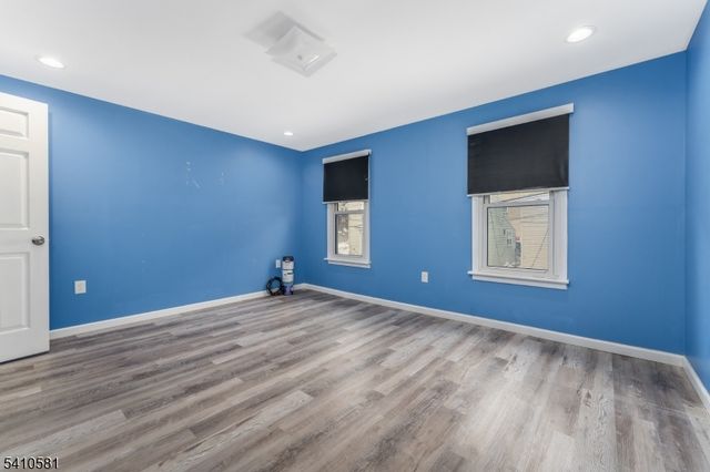 12 Brainard St, Phillipsburg Town, NJ 08865