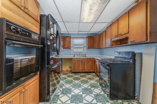 12 Brainard St, Phillipsburg Town, NJ 08865