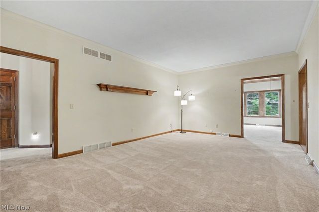 268 S Bayshore Drive, Columbiana, OH 44408