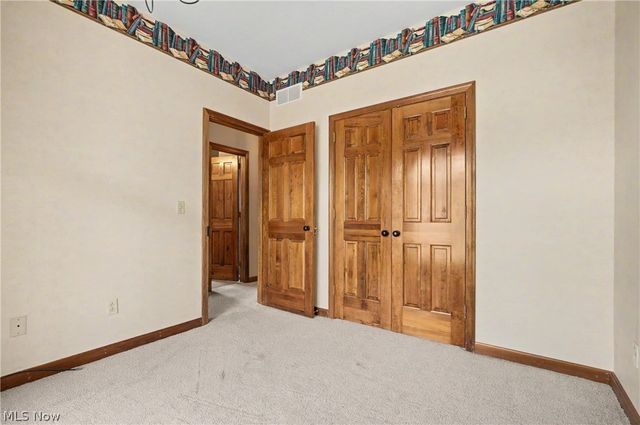 268 S Bayshore Drive, Columbiana, OH 44408