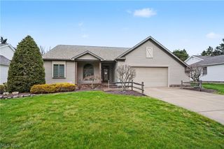 268 S Bayshore Drive, Columbiana, OH 44408