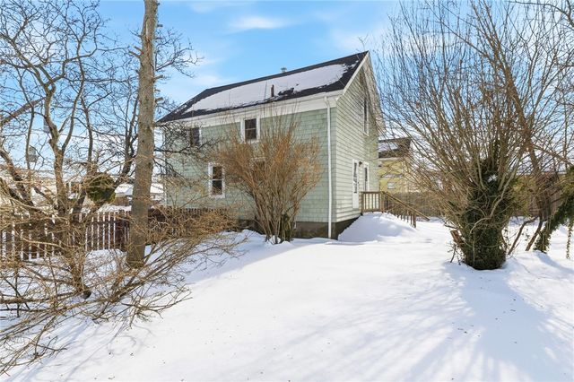 25 Ingraham Street, East Providence, RI 02914