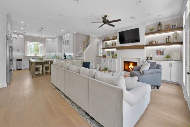 15203 Wildwood Circle, Magnolia, TX 77354