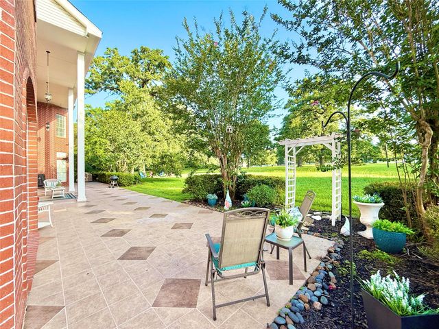 15203 Wildwood Circle, Magnolia, TX 77354