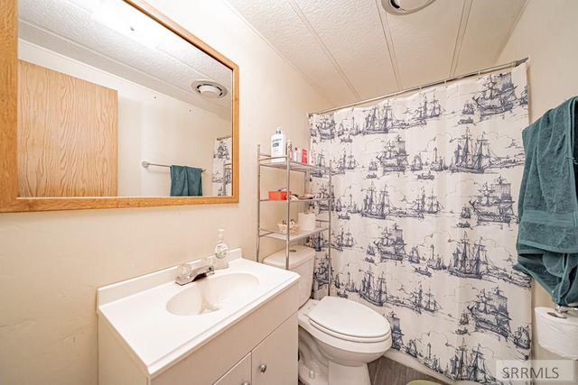 2374 N Pinewood Drive, Idaho Falls, ID 83401
