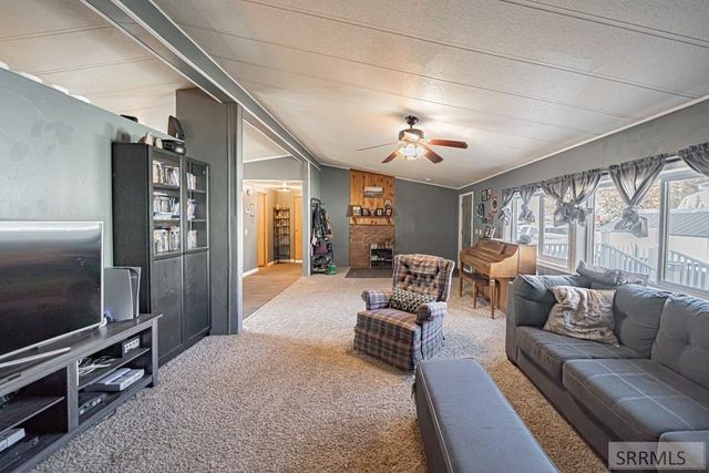 2374 N Pinewood Drive, Idaho Falls, ID 83401
