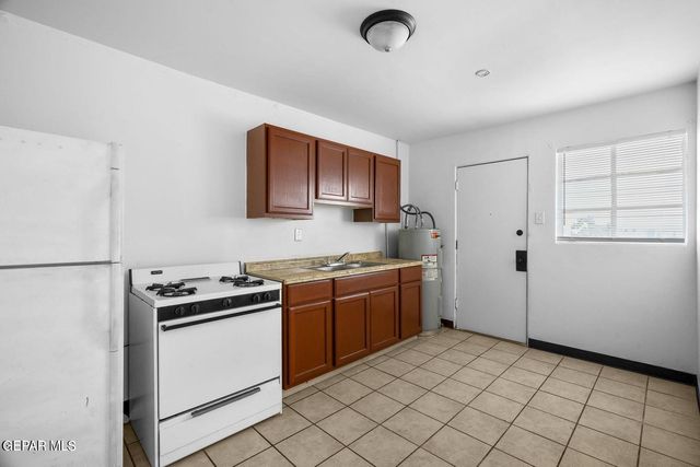 3535 FRED WILSON Avenue 10, El Paso, TX 79904