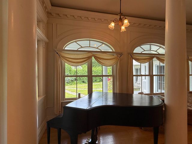 83 Maple Street, Morristown, VT 05661