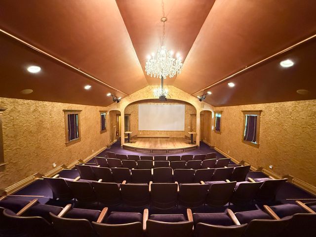 83 Maple Street, Morristown, VT 05661