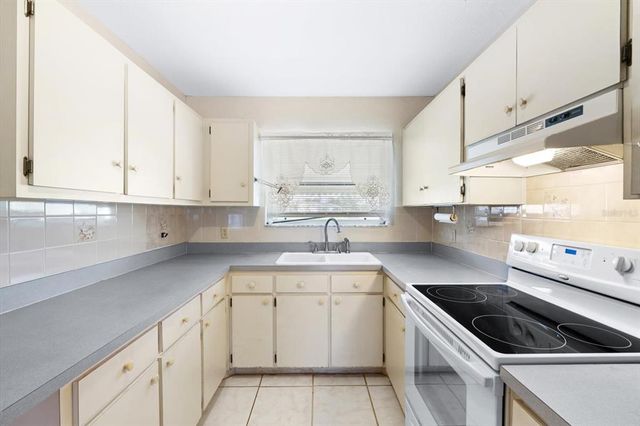 6352 CONISTON TERRACE, North Port, FL 34287