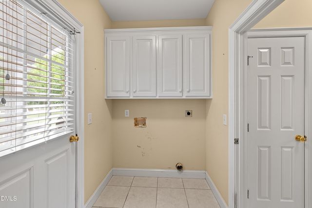 9356 Wakefields Oak Grove Drive, Zebulon, NC 27597