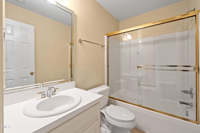 9356 Wakefields Oak Grove Drive, Zebulon, NC 27597