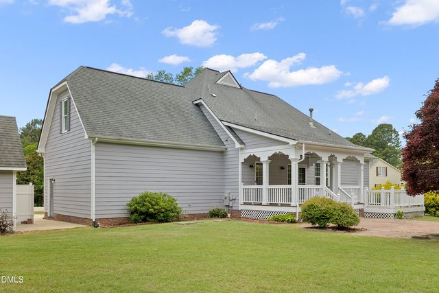 9356 Wakefields Oak Grove Drive, Zebulon, NC 27597