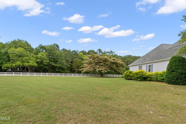 9356 Wakefields Oak Grove Drive, Zebulon, NC 27597