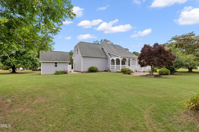 9356 Wakefields Oak Grove Drive, Zebulon, NC 27597