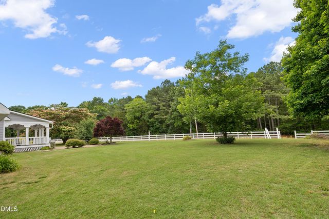 9356 Wakefields Oak Grove Drive, Zebulon, NC 27597