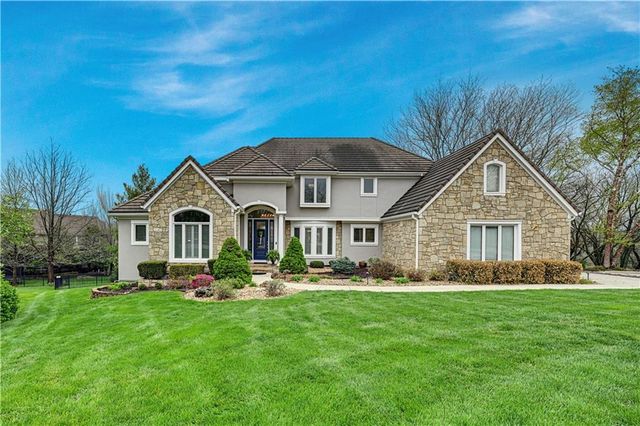 14105 Belinder Street, Leawood, KS 66224