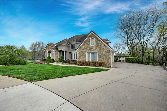 14105 Belinder Street, Leawood, KS 66224