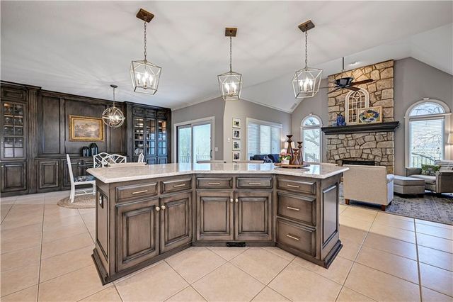 14105 Belinder Street, Leawood, KS 66224