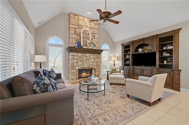 14105 Belinder Street, Leawood, KS 66224