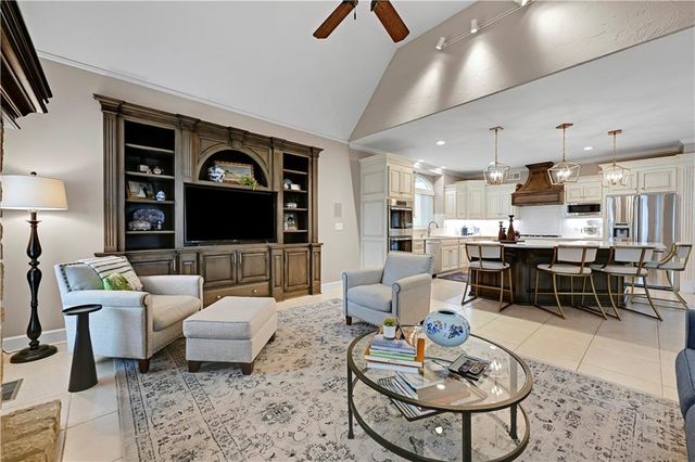 14105 Belinder Street, Leawood, KS 66224