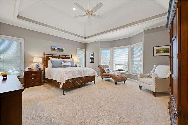 14105 Belinder Street, Leawood, KS 66224