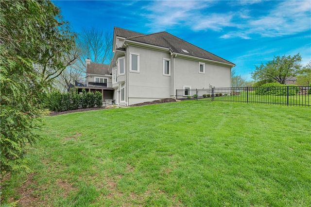 14105 Belinder Street, Leawood, KS 66224