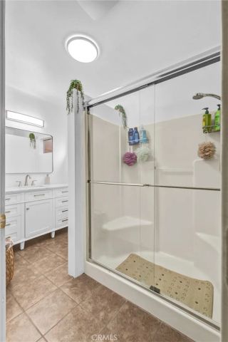 6838 King, Bell, CA 90201