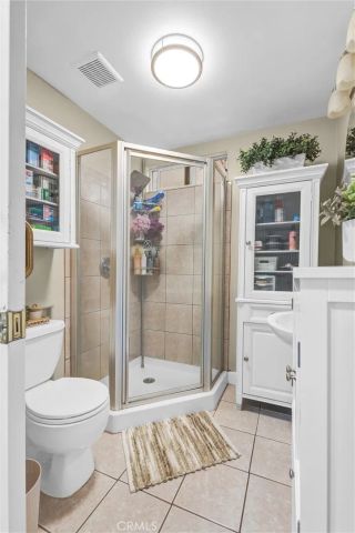 6838 King, Bell, CA 90201
