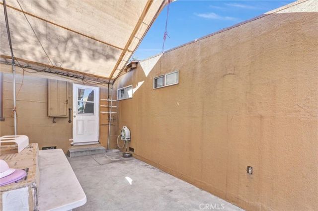 6838 King, Bell, CA 90201