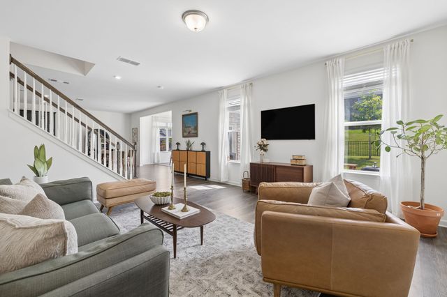4237 Magnolia Farms Dr, Hermitage, TN 37076