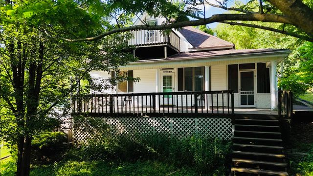 18 Madison Street, Beattyville, KY 41311