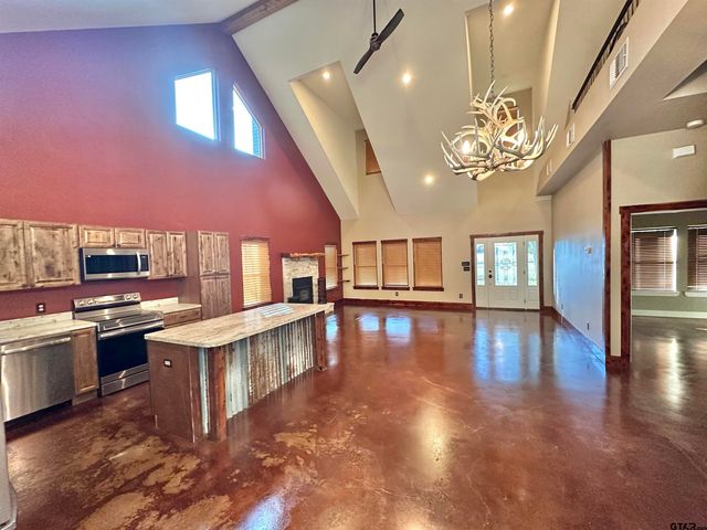 827 CR 3808, Bullard, TX 75757