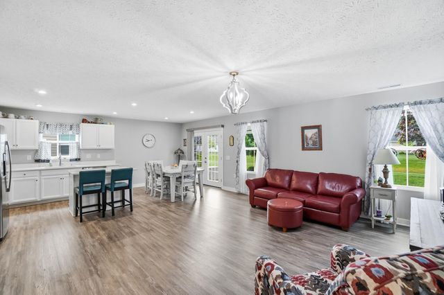 6449 Turning Stone Loop, Canal Winchester, OH 43110