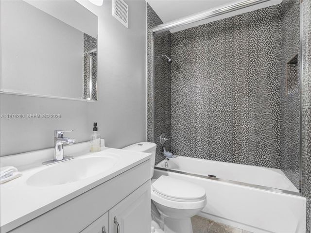 10548 SW 112th Ave, Miami, FL 33176