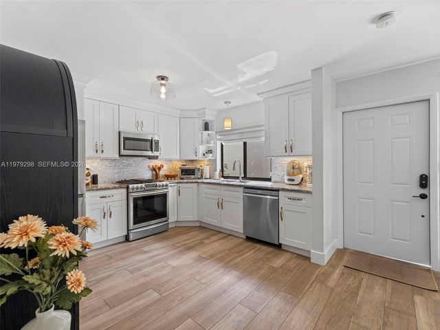 10548 SW 112th Ave, Miami, FL 33176