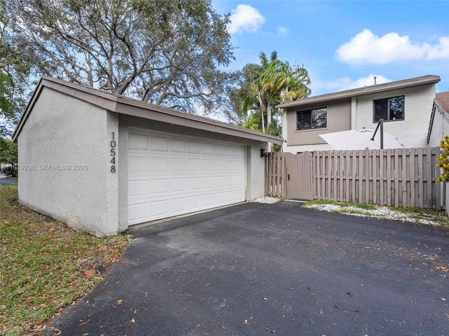 10548 SW 112th Ave, Miami, FL 33176