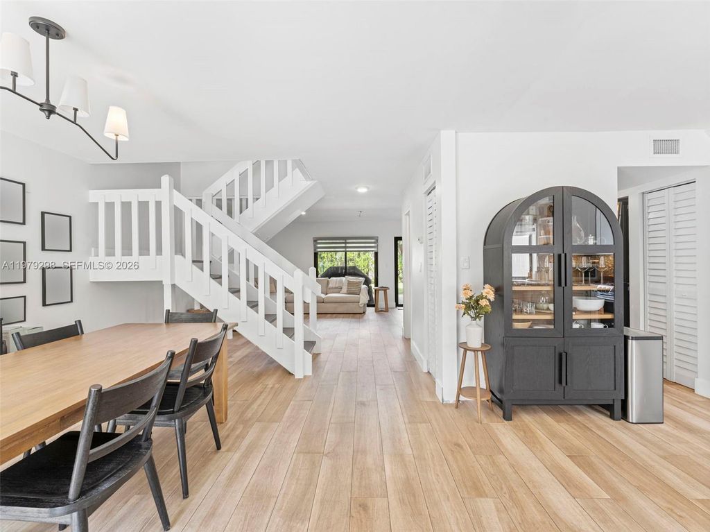 10548 SW 112th Ave, Miami, FL 33176