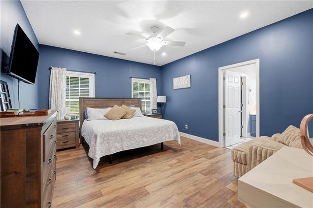 980 Falls Road, Toccoa, GA 30577