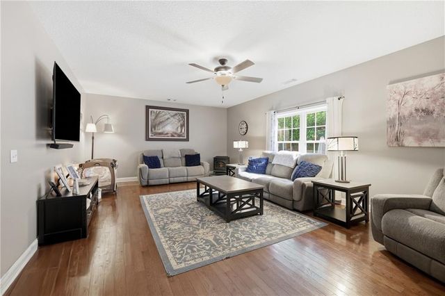 980 Falls Road, Toccoa, GA 30577