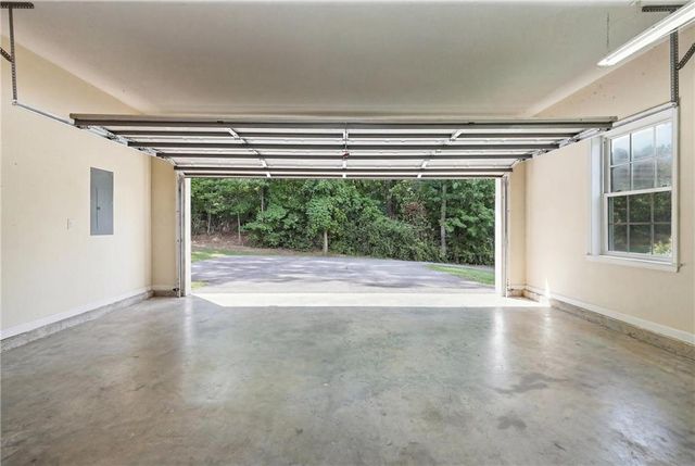 980 Falls Road, Toccoa, GA 30577