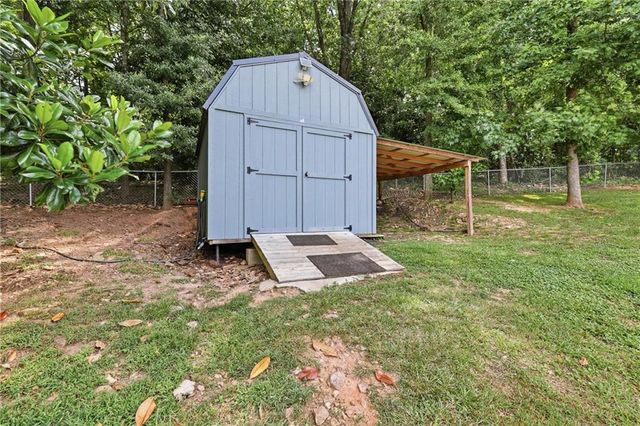 980 Falls Road, Toccoa, GA 30577
