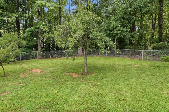 980 Falls Road, Toccoa, GA 30577