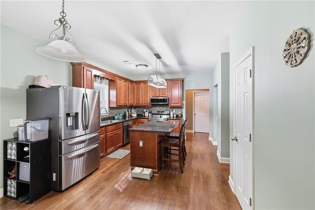 980 Falls Road, Toccoa, GA 30577