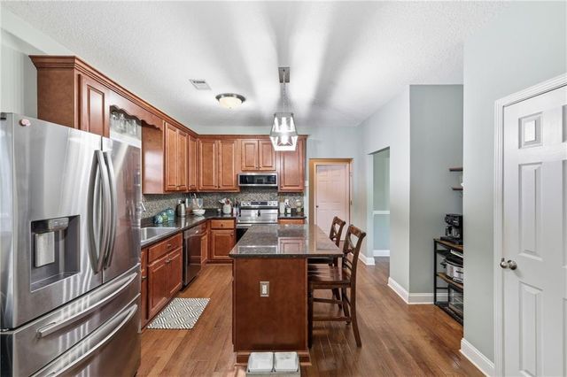 980 Falls Road, Toccoa, GA 30577