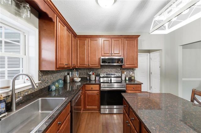 980 Falls Road, Toccoa, GA 30577
