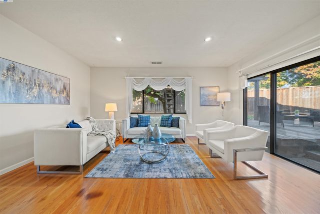 3393 Sutton Loop, Fremont, CA 94536