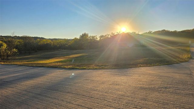 2202 Mountain Lakes Drive, Cedar Hill, TX 75104